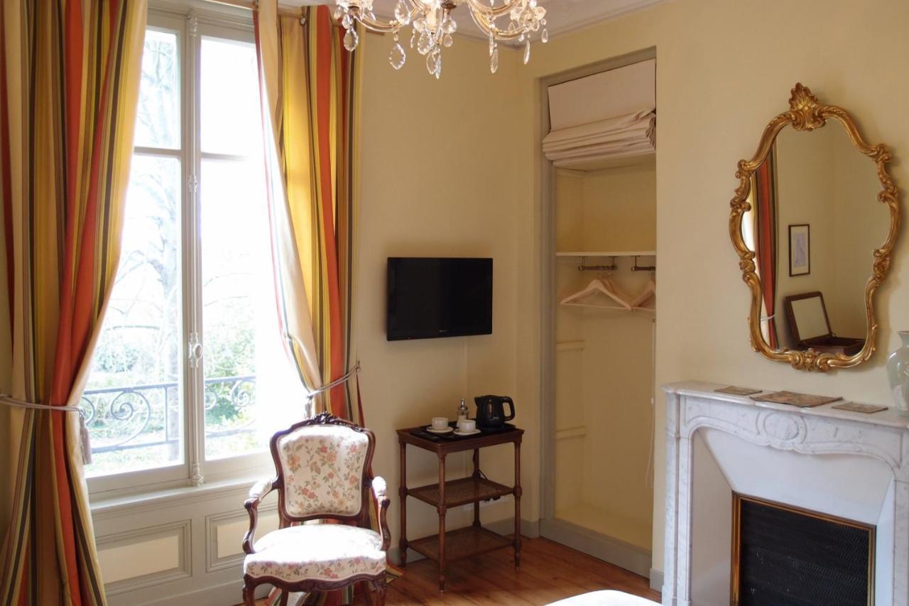 Chateau De Launay Méry-Corbon Rom bilde
